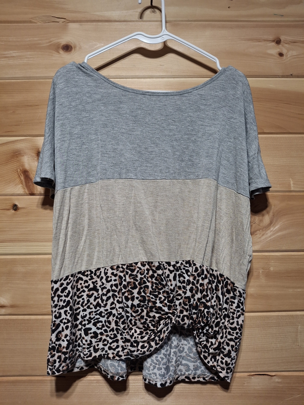Maurices Gray and Tan Colorblock Short Sleeve Top with Leopard Hem